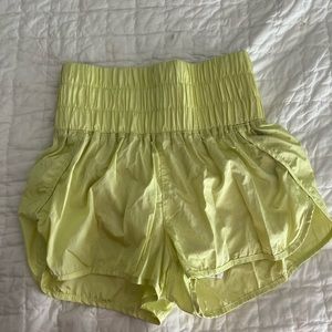 Free people movement the way home shorts size small
